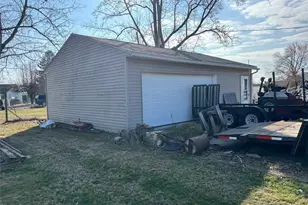 2022 Tanner Ave SW, Canton, OH 44706 - Photo 3