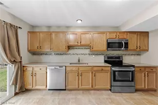 909 Lake Terrace Dr, Painesville, OH 44077 - Photo 19