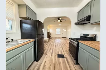 1825 Bernice Court NE, Canton, OH 44705 - Photo 21