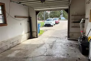 894 S Main St, Amherst, OH 44001 - Photo 9