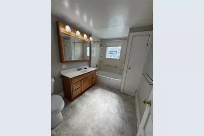 9316 Raymond Avenue, Loveland, OH 44104 - Photo 9