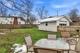 1156 Parkside Dr, Alliance, OH 44601 - Photo 9