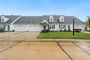 37608 Sturbridge Ln, Willoughby, OH 44094 - Photo 3