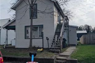 722 John, Coshocton, OH 43812 - Photo 3