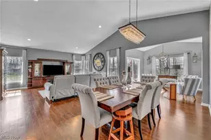 10458 Dogwood Dr, Aurora, OH 44202 - Photo 11