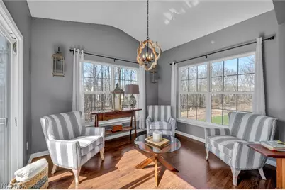 10458 Dogwood Drive, Aurora, OH 44202 - Photo 9