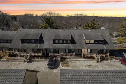 1581 Treetop Trail #26, Akron, OH 44313 - Photo 3