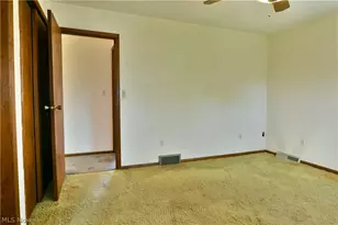 8391 Squires Ln NE, Warren, OH 44484 - Photo 37