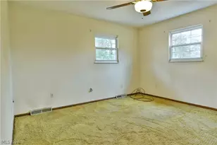 8391 Squires Ln NE, Warren, OH 44484 - Photo 35