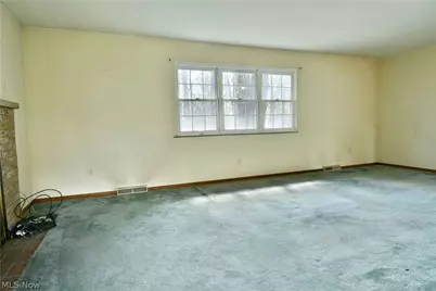 8391 Squires Lane NE, Warren, OH 44484 - Photo 13
