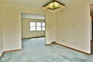 8391 Squires Ln NE, Warren, OH 44484 - Photo 15