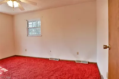 8391 Squires Lane NE, Warren, OH 44484 - Photo 29