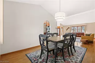 32420 Tracy Ln, Solon, OH 44139 - Photo 7