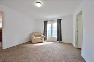 29 Carl Ln, Olmsted Twp, OH 44138 - Photo 13