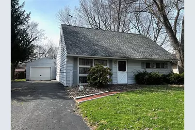 166 Oak Knoll, Niles, OH 44446 - Photo 1