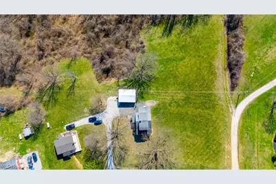 53341 Key Bellaire Road, Bellaire, OH 43906 - Photo 11