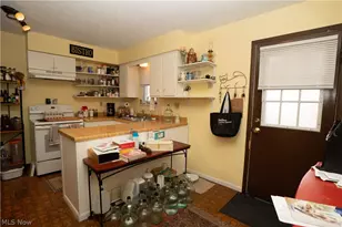 1617 30th St NW, Canton, OH 44709 - Photo 7