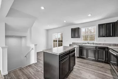 716 Pine Spring Drive, Painesville Twp, OH 44077 - Photo 15