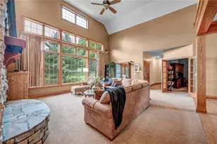 10360 Sawmill Dr, Chardon, OH 44024 - Photo 9