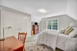 10360 Sawmill Dr, Chardon, OH 44024 - Photo 29