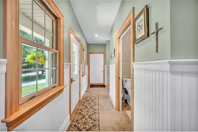 10360 Sawmill Drive, Chardon, OH 44024 - Photo 27