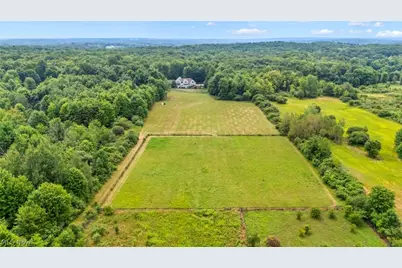 10360 Sawmill Drive, Chardon, OH 44024 - Photo 49