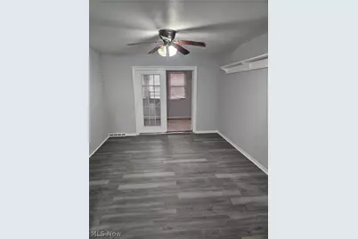 25600 Country Club Boulevard #12, North Olmsted, OH 44070 - Photo 17