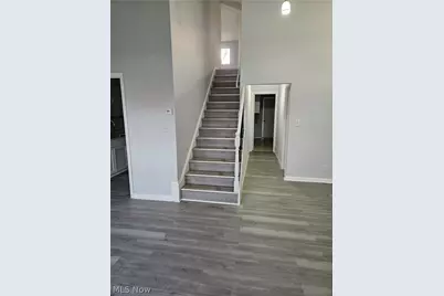 25600 Country Club Boulevard #12, North Olmsted, OH 44070 - Photo 7