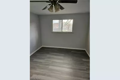 25600 Country Club Boulevard #12, North Olmsted, OH 44070 - Photo 31