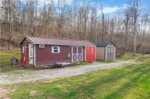 18990 New Gottengen Rd, Salesville, OH 43778 - Photo 17