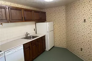 9630 Cove Dr, North Royalton, OH 44133 - Photo 5