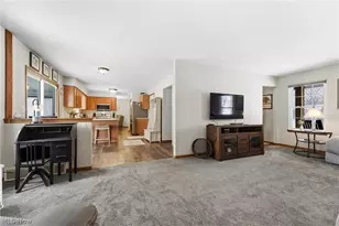 681 Oakcrest Dr, Wadsworth, OH 44281 - Photo 19