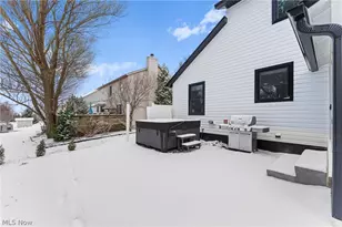 681 Oakcrest Dr, Wadsworth, OH 44281 - Photo 13