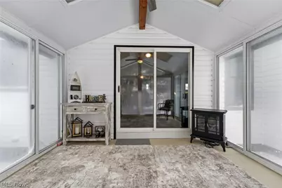 681 Oakcrest Drive, Wadsworth, OH 44281 - Photo 5