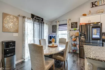 2904 Pepper Hill Circle, Akron, OH 44312 - Photo 9