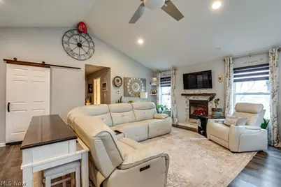 2904 Pepper Hill Circle, Akron, OH 44312 - Photo 7