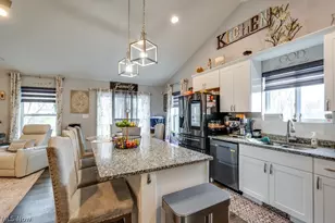 2904 Pepper Hill Cir, Akron, OH 44312 - Photo 13