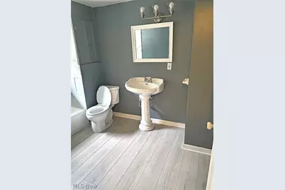 877 Hammel Street, Akron, OH 44306 - Photo 5