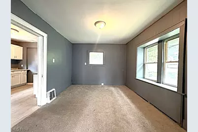877 Hammel Street, Akron, OH 44306 - Photo 11