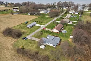 28 Lake Park Rd, Conneaut, OH 44030 - Photo 5