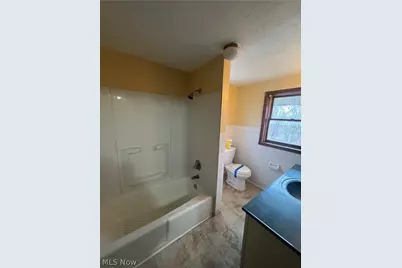 577 Rhodes Avenue, Akron, OH 44307 - Photo 11
