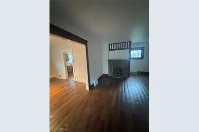 577 Rhodes Avenue, Akron, OH 44307 - Photo 5