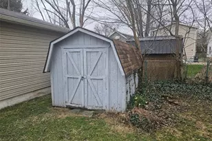 1243 Collinwood Ave, Akron, OH 44310 - Photo 15