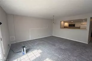 633 Lakeview Dr S, Grove City, OH 43123 - Photo 9