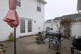 633 Lakeview Dr S, Grove City, OH 43123 - Photo 3