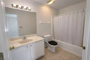 633 Lakeview Dr S, Grove City, OH 43123 - Photo 25