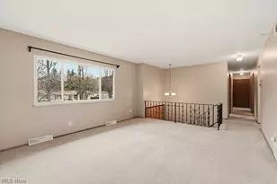 1285 Gale Dr, Kent, OH 44240 - Photo 7