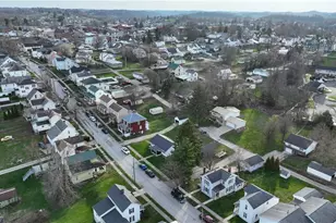 438 N Lincoln Ave, Barnesville, OH 43713 - Photo 5