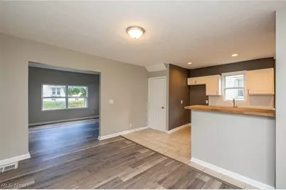 2278 26th Street SW, Akron, OH 44314 - Photo 7