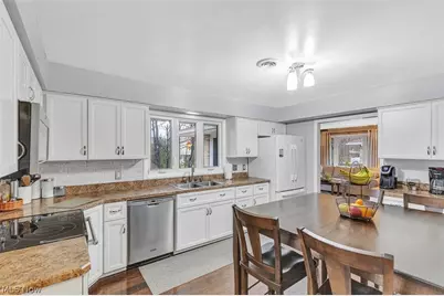 10152 Lynn Drive, North Royalton, OH 44133 - Photo 13